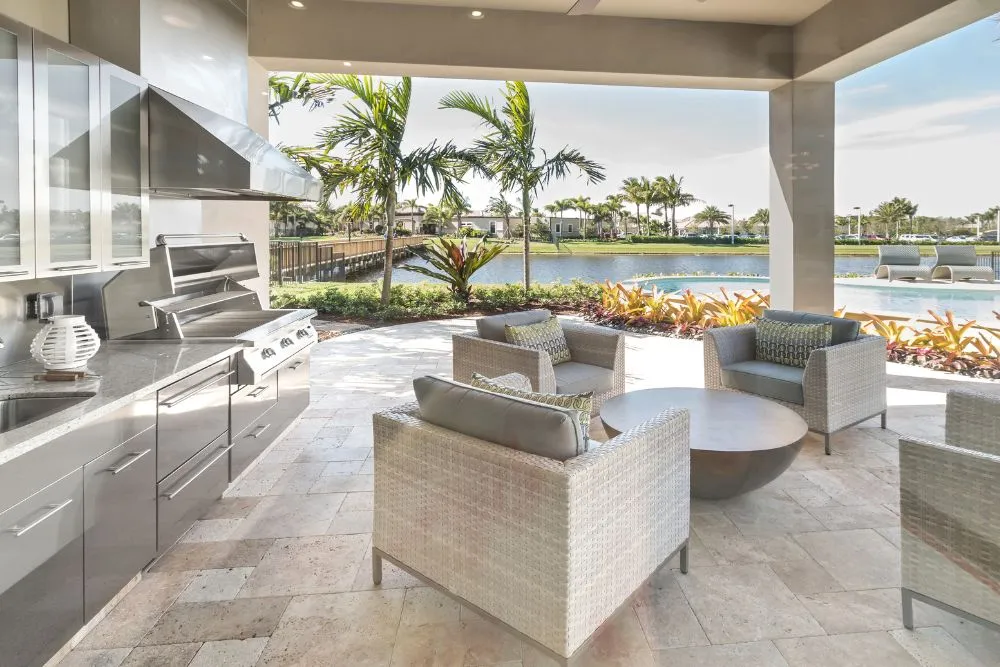 Embrace the Great Outdoors with an Outdoor Kitchen